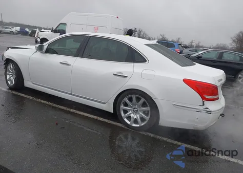 2013 Hyundai Equus Signature z USA, uszkodzony, nr VIN KMHGH4JH8DU060685